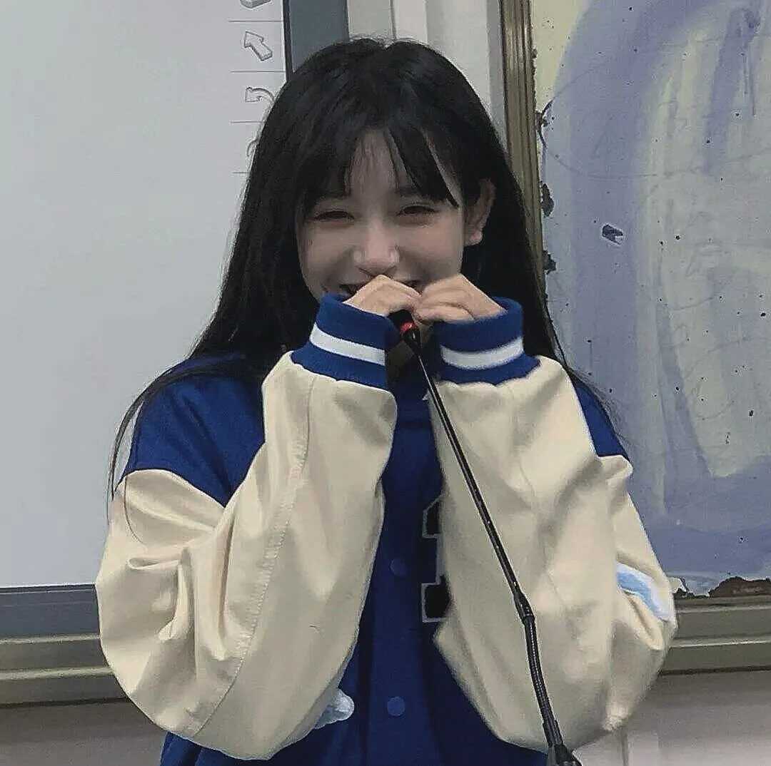 ins干净好看头像