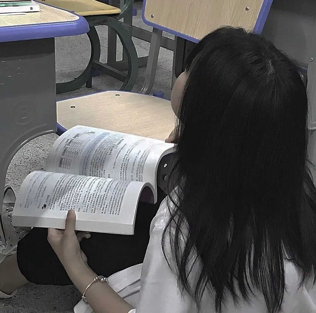 静态女生头像:我会为自己的可爱负责的