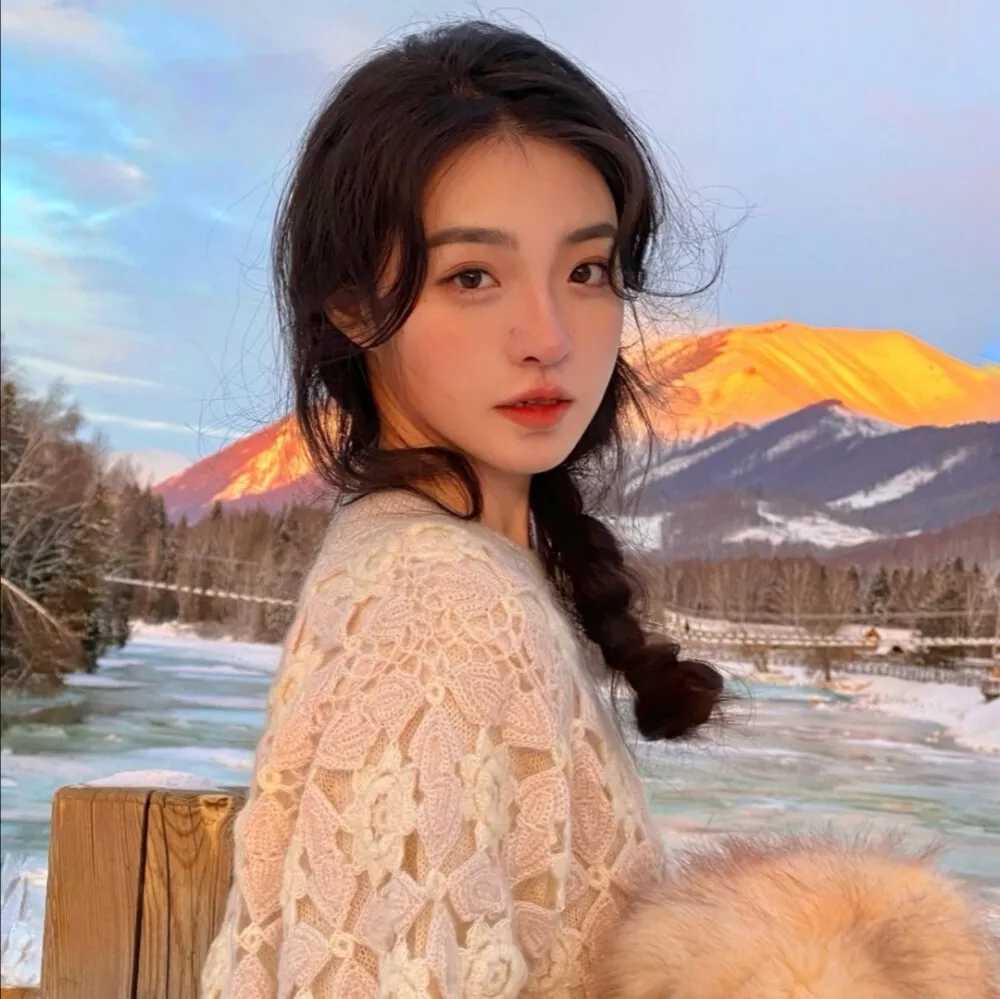 真人萌妹子头像小清新
