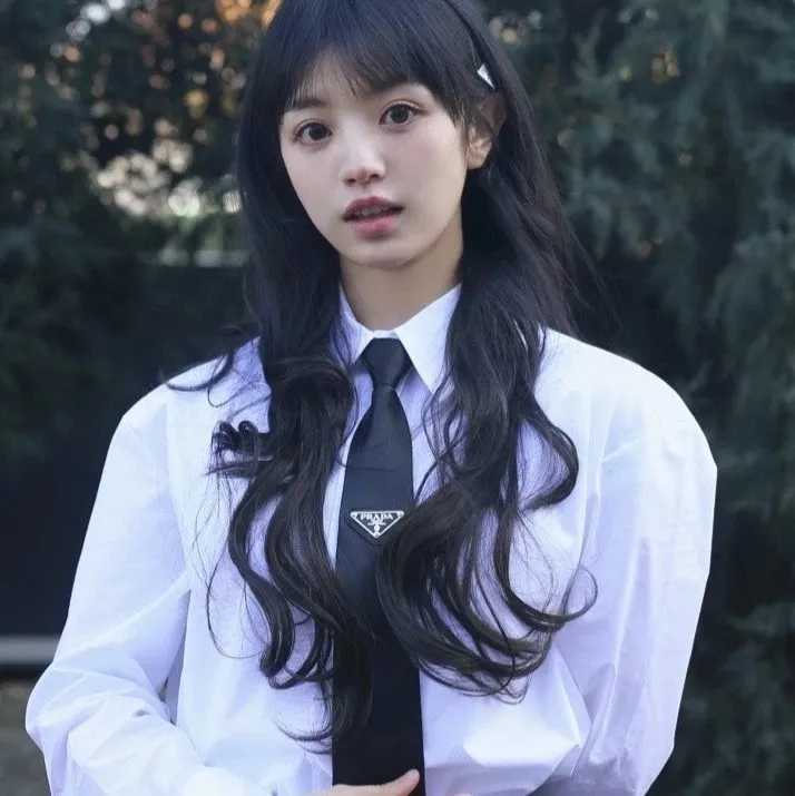 田曦薇头像