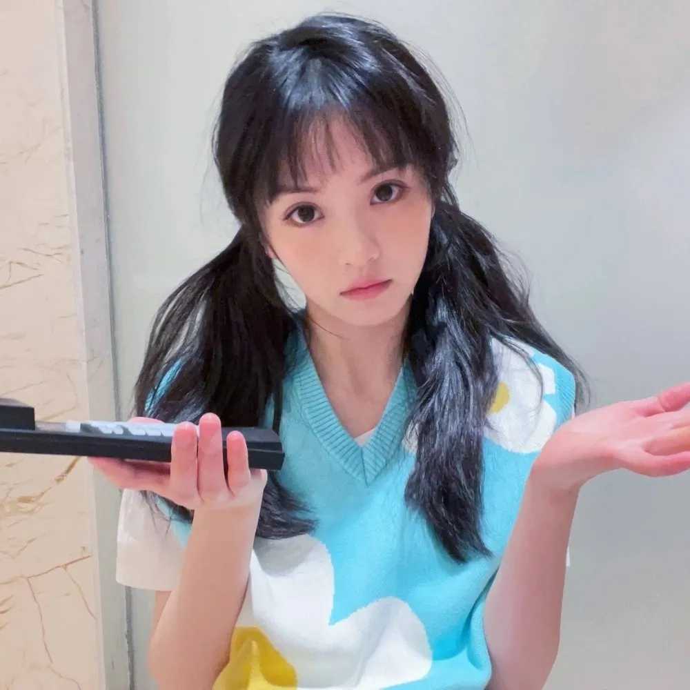 田曦薇头像