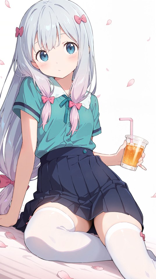 银发水手服动漫少女插
