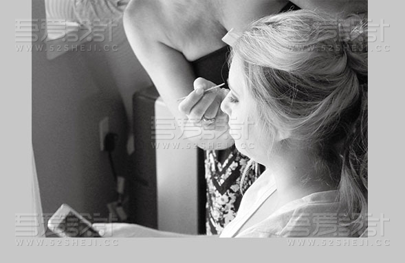 一本文艺清新的服装杂志画册设计模板